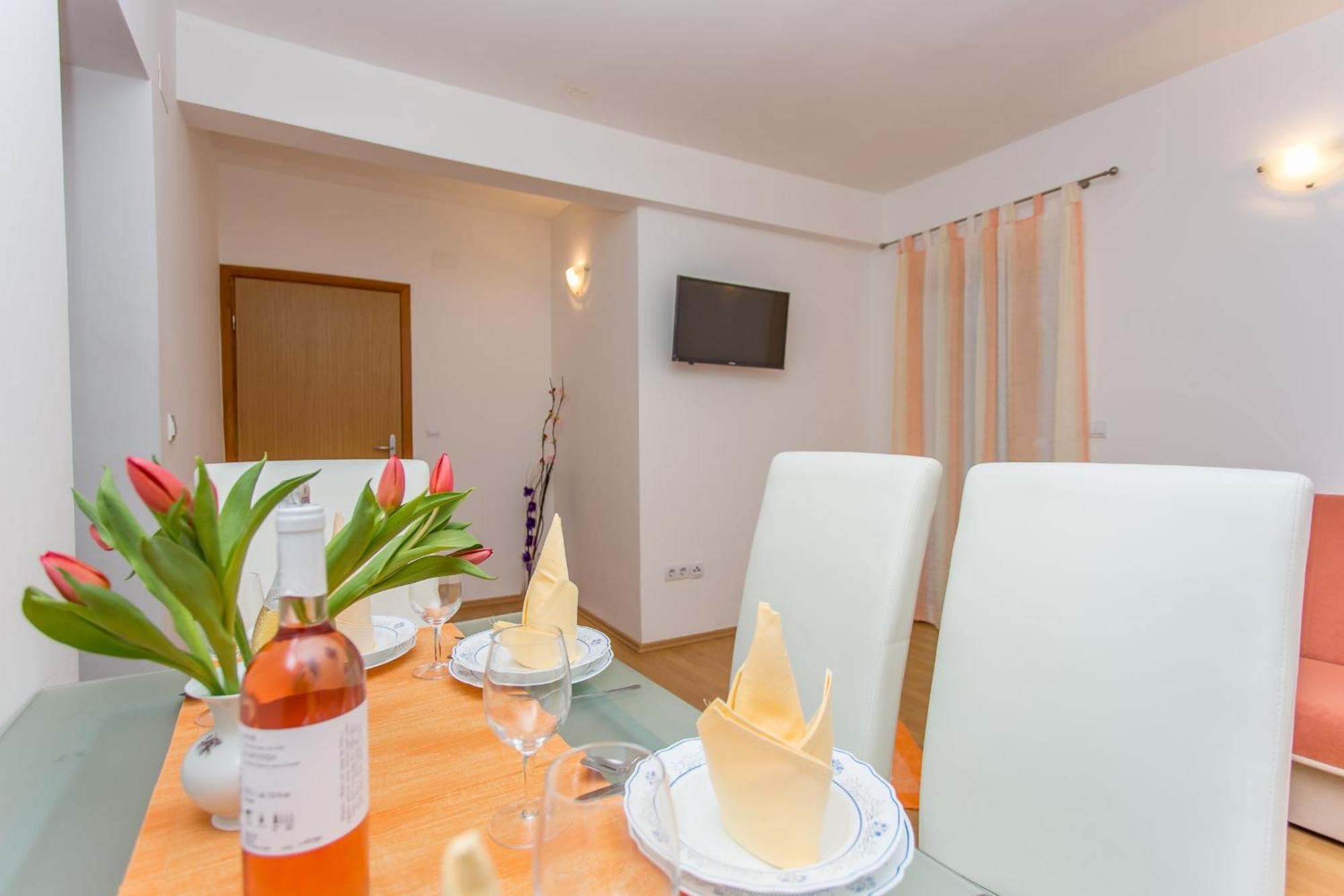 Apartments Grepo Sljeme Makarska Bilik gambar