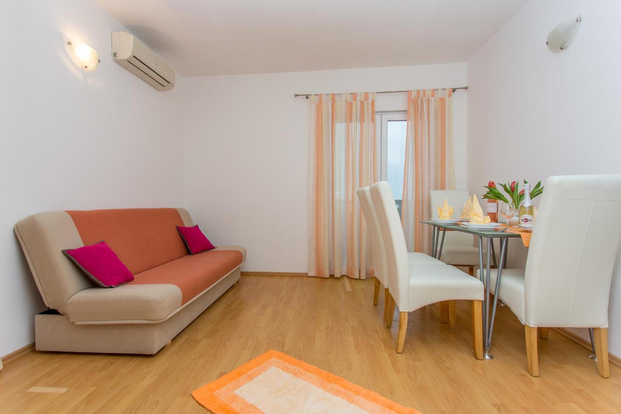Apartments Grepo Sljeme Makarska Bilik gambar
