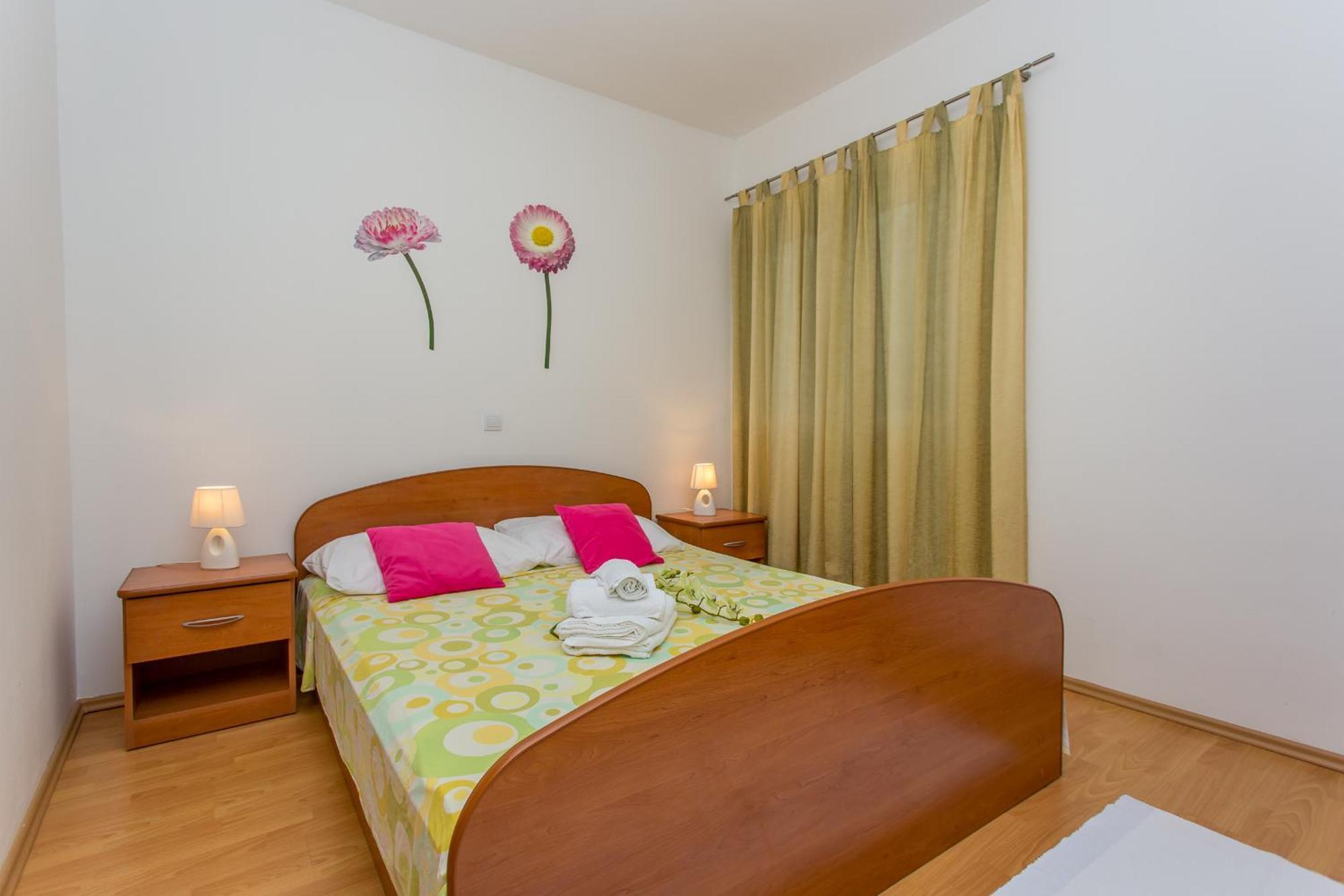 Apartments Grepo Sljeme Makarska Bilik gambar